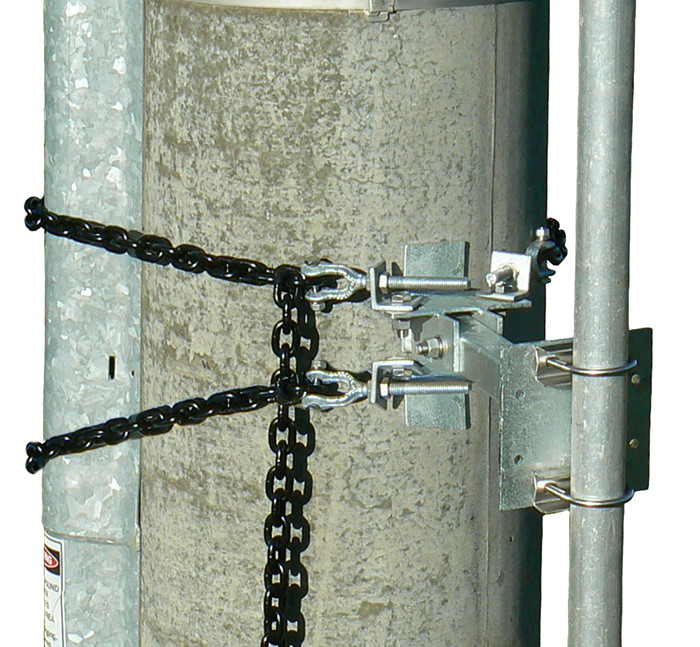 Stand-off chain bracket, galvanised steel – 300mm stand-off to suit any size pole up to 1.1m diameter, with two chains supports per bracket.